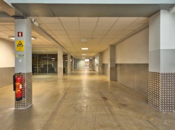 Negócio para Venda em Alvalade
