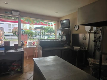 Negócio para Arrendamento em Albufeira e Olhos de Água