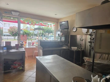 Negócio para Arrendamento em Albufeira e Olhos de Água