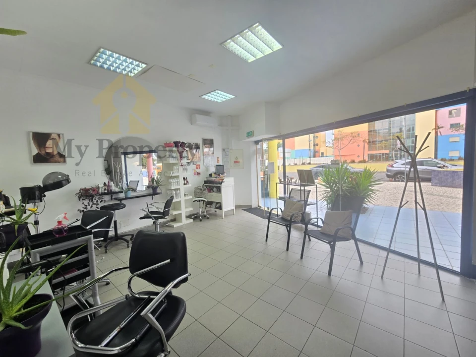 Negócio para Cedência de Quotas em Albufeira e Olhos de Água Foto 1