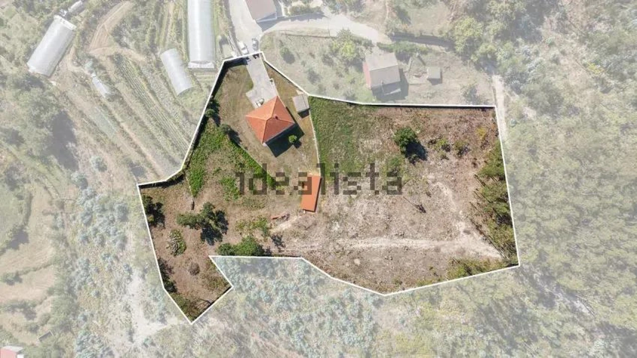 Moradia T3 para Venda em Travassos Foto 2