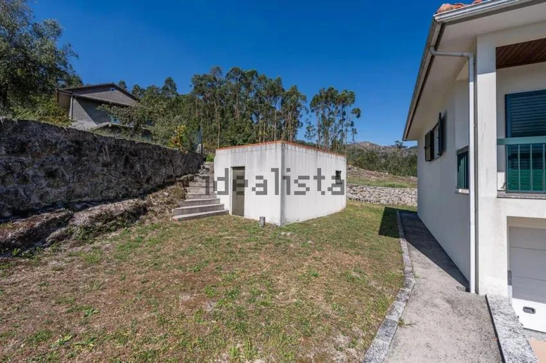 Moradia T3 para Venda em Travassos Foto 40
