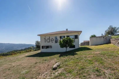 Moradia T3 para Venda em Travassos
