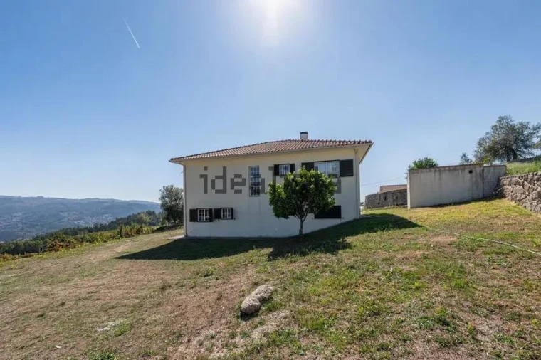 Moradia T3 para Venda em Travassos Foto 38