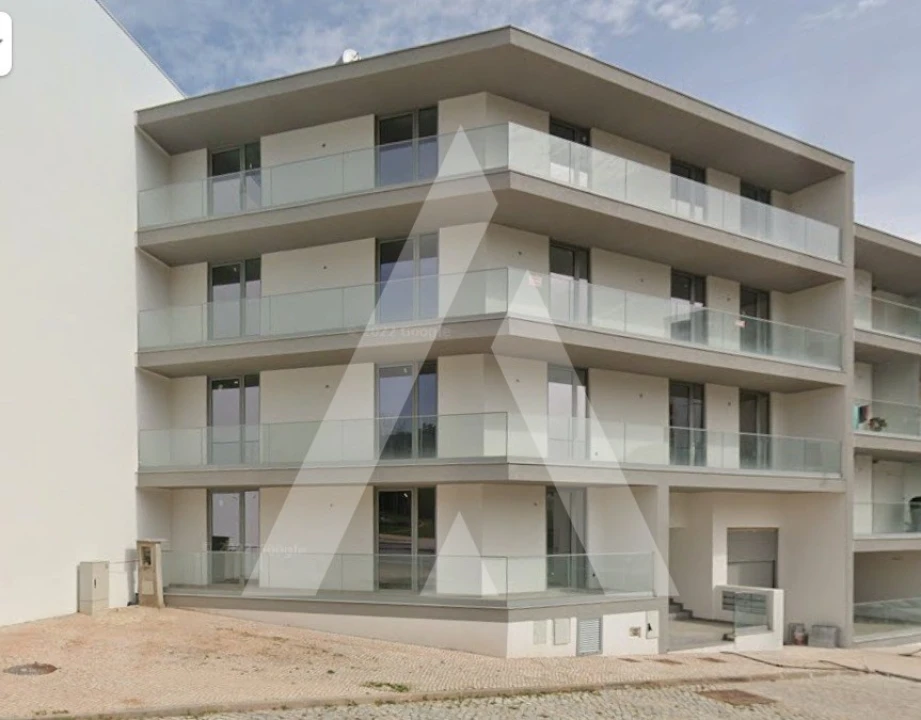 Apartamento T2 para Venda em Santo Antonio dos Olivais Foto 1