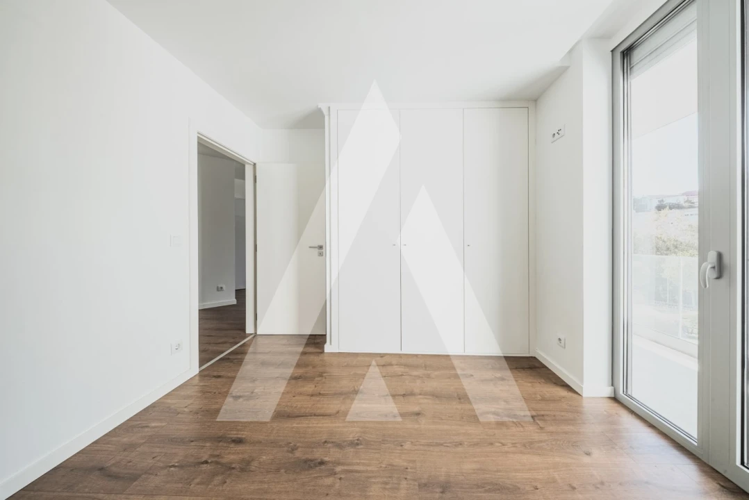 Apartamento T2 para Venda em Santo Antonio dos Olivais Foto 19