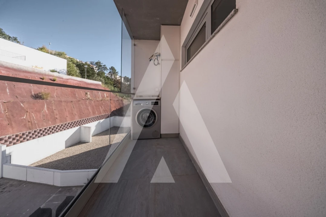 Apartamento T2 para Venda em Santo Antonio dos Olivais Foto 29