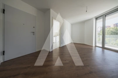 Apartamento T2 para Venda em Santo Antonio dos Olivais