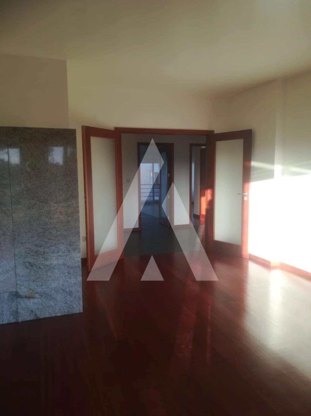 Apartamento T2 para Arrendamento em Darque Foto 3