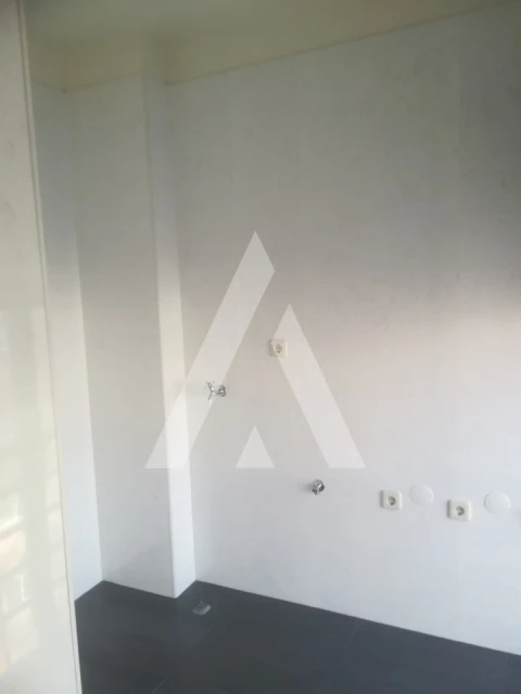 Apartamento T2 para Arrendamento em Darque