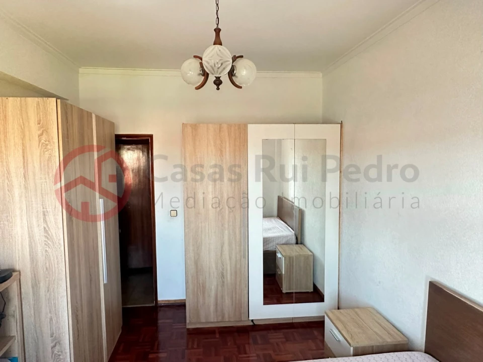 Apartamento T3 para Venda em Rio de Mouro Foto 13