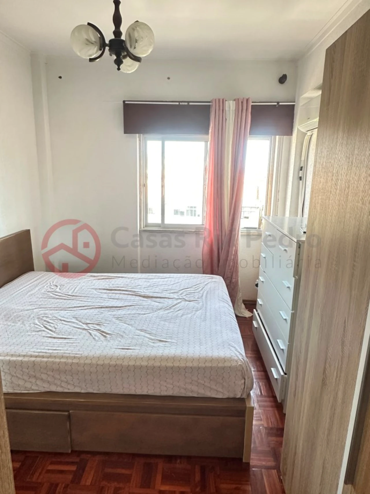 Apartamento T3 para Venda em Rio de Mouro Foto 15