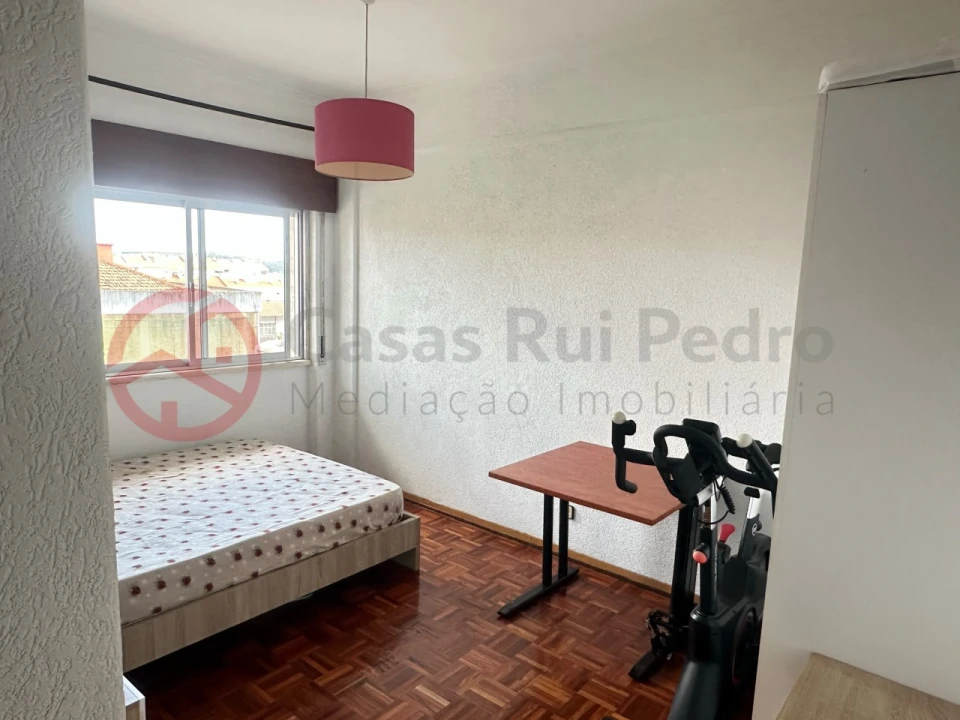 Apartamento T3 para Venda em Rio de Mouro Foto 14