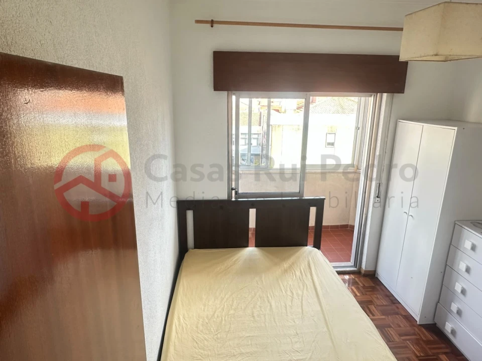 Apartamento T3 para Venda em Rio de Mouro Foto 22