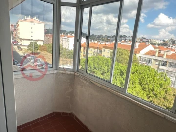 Apartamento T3 para Venda em Rio de Mouro