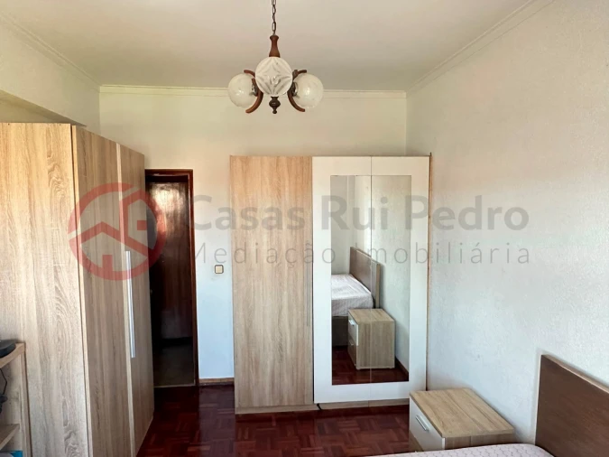 Apartamento T3 para Venda em Rio de Mouro Foto 13