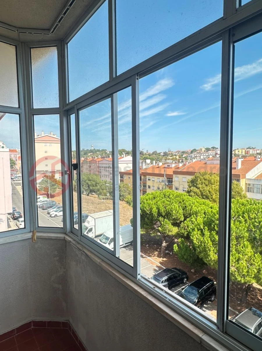 Apartamento T3 para Venda em Rio de Mouro Foto 19