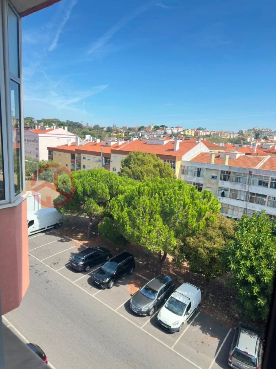 Apartamento T3 para Venda em Rio de Mouro Foto 29