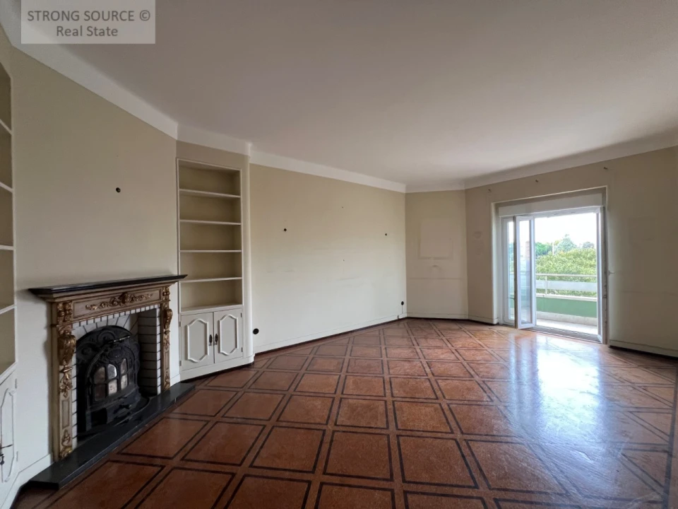 Apartamento T4 para Venda em Arroios Foto 2