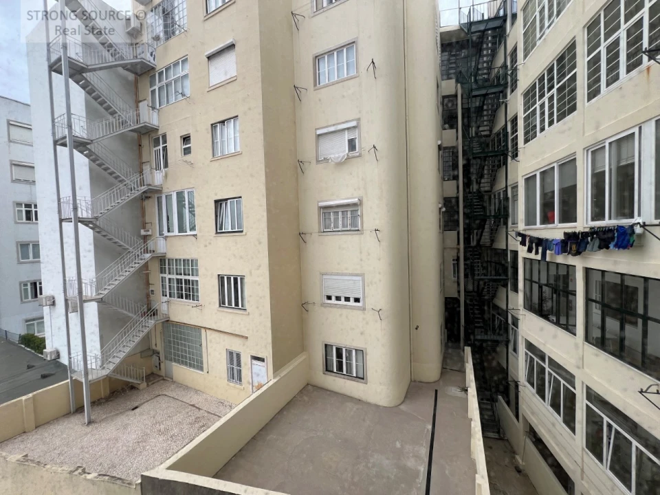 Apartamento T4 para Venda em Arroios Foto 48