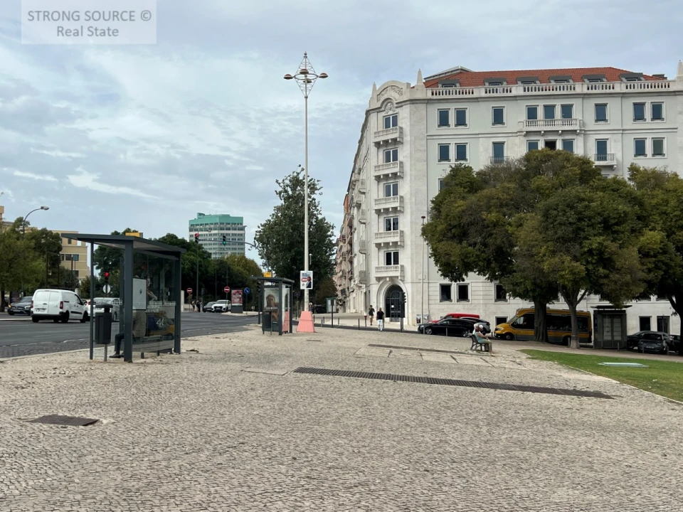 Apartamento T4 para Venda em Arroios Foto 81