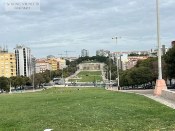 Apartamento T4 para Venda em Arroios