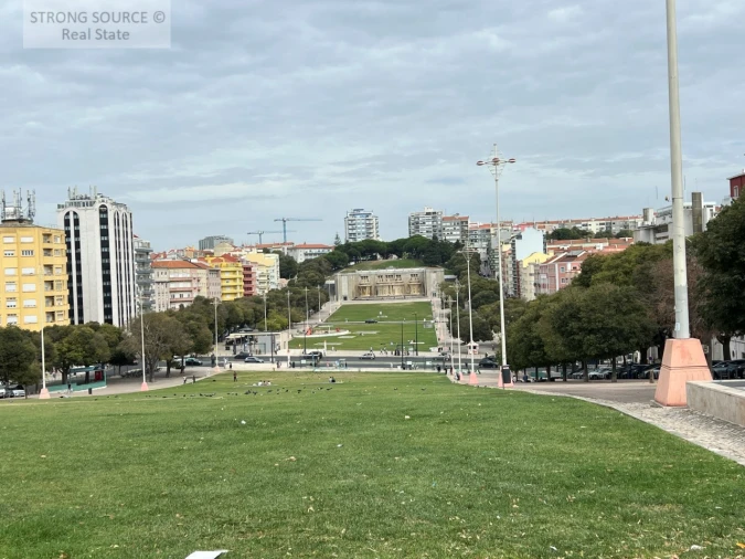 Apartamento T4 para Venda em Arroios Foto 82