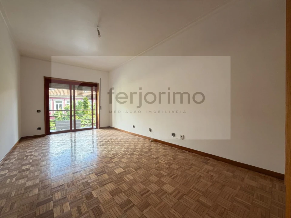 Apartamento T3 para Venda em Caldelas Foto 6
