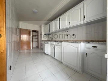 Apartamento T3 para Venda em Caldelas
