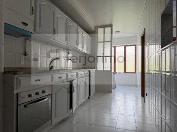 Apartamento T3 para Venda em Caldelas