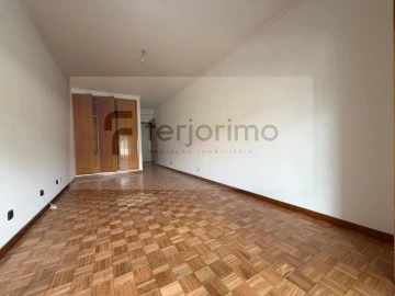 Apartamento T3 para Venda em Caldelas