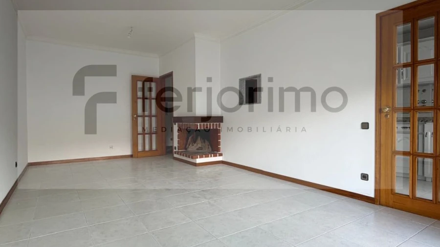 Apartamento T3 para Venda em Caldelas
