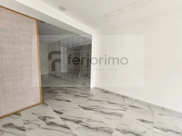 Loja para Arrendamento em Oliveira, São Paio e São Sebastião