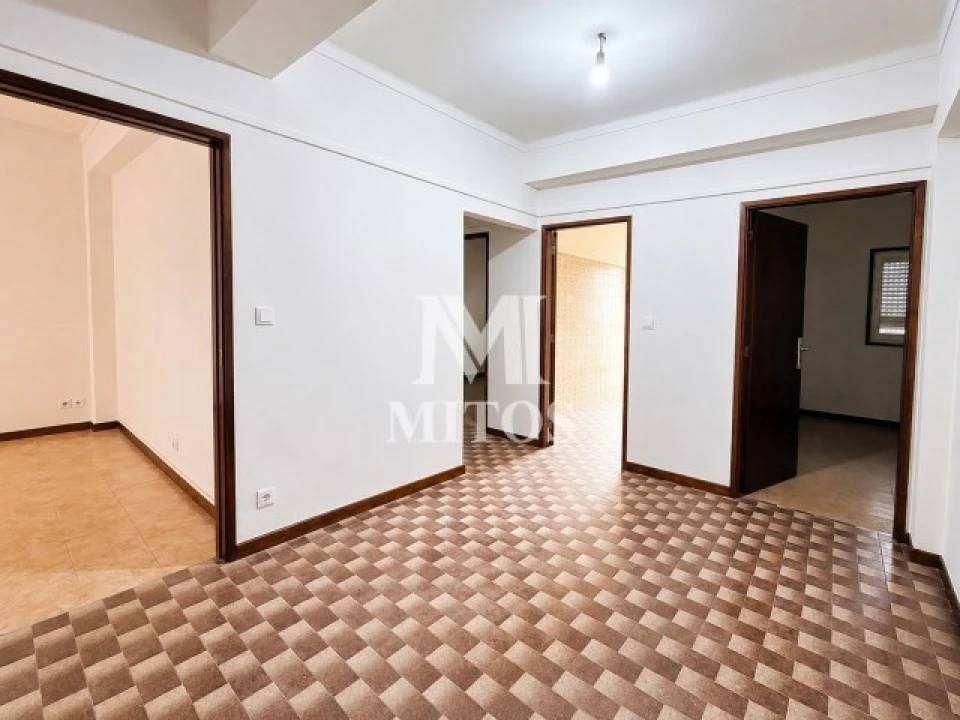 Apartamento T2 para Arrendamento em Santa Maria Maior e Monserrate e Meadela Foto 6