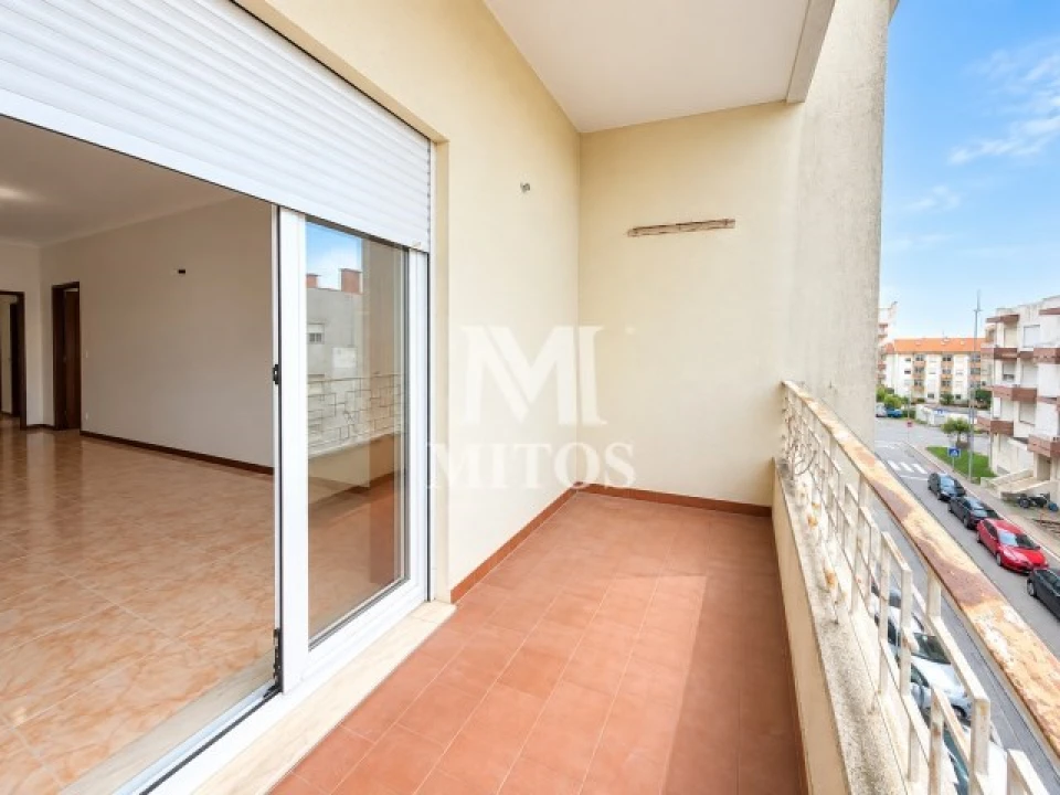 Apartamento T2 para Arrendamento em Santa Maria Maior e Monserrate e Meadela Foto 7