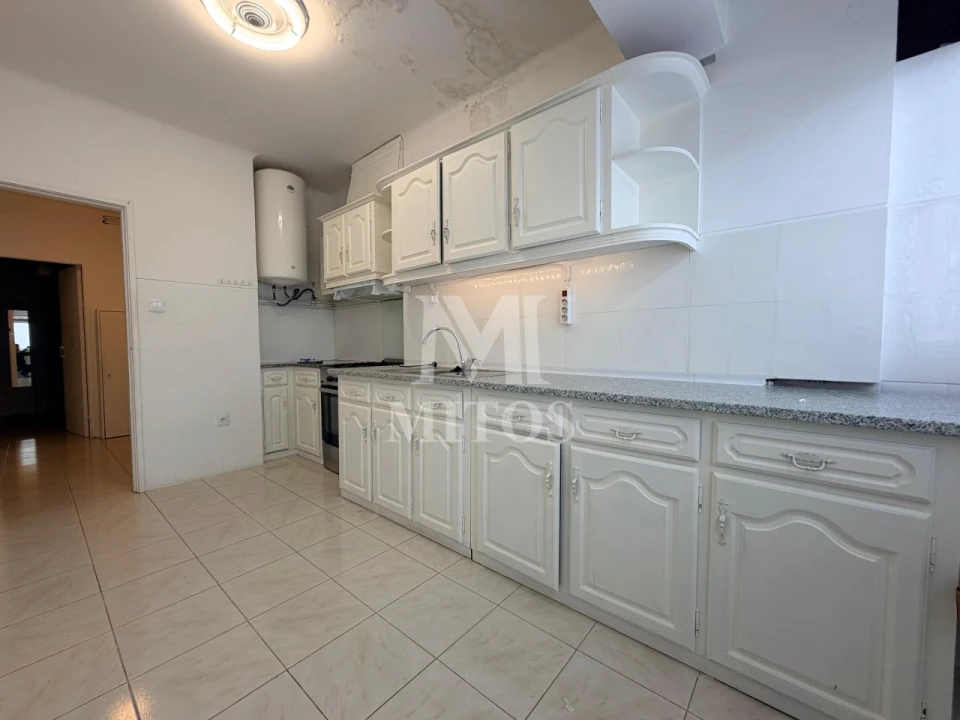 Apartamento T2 para Venda em Darque Foto 2