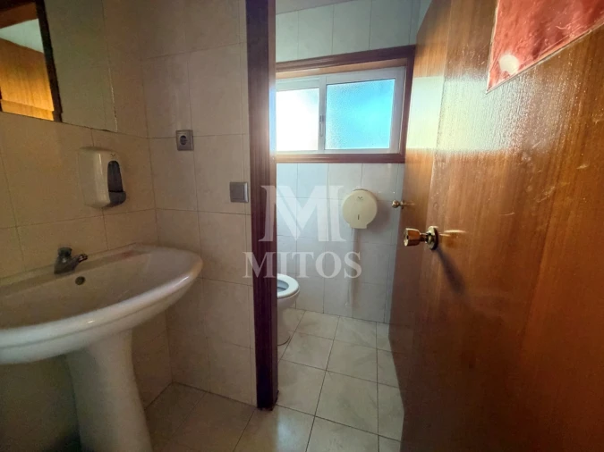 Negócio para Venda em Santa Maria Maior e Monserrate e Meadela Foto 6