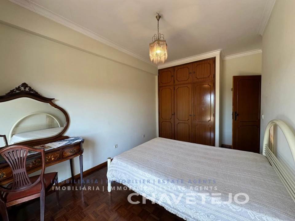 Apartamento T3 para Venda em São João Baptista e Santa Maria dos Olivais Foto 9