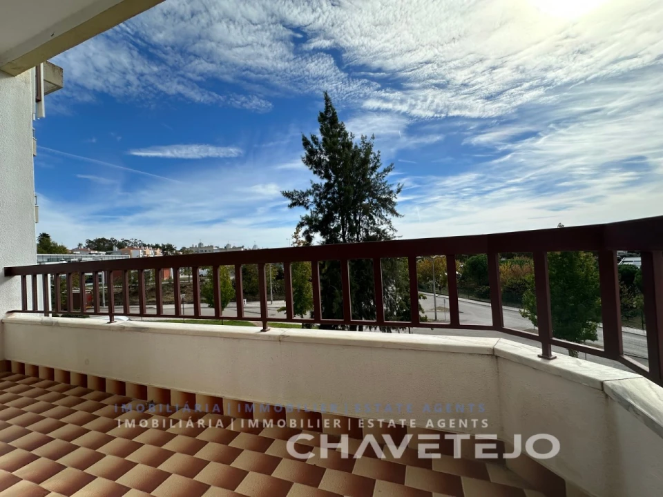 Apartamento T3 para Venda em São João Baptista e Santa Maria dos Olivais Foto 15