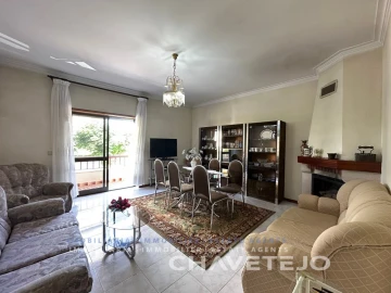 Apartamento T3 para Venda em São João Baptista e Santa Maria dos Olivais