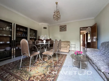 Apartamento T3 para Venda em São João Baptista e Santa Maria dos Olivais