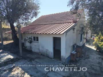 Moradia T3 para Venda em São João Baptista e Santa Maria dos Olivais
