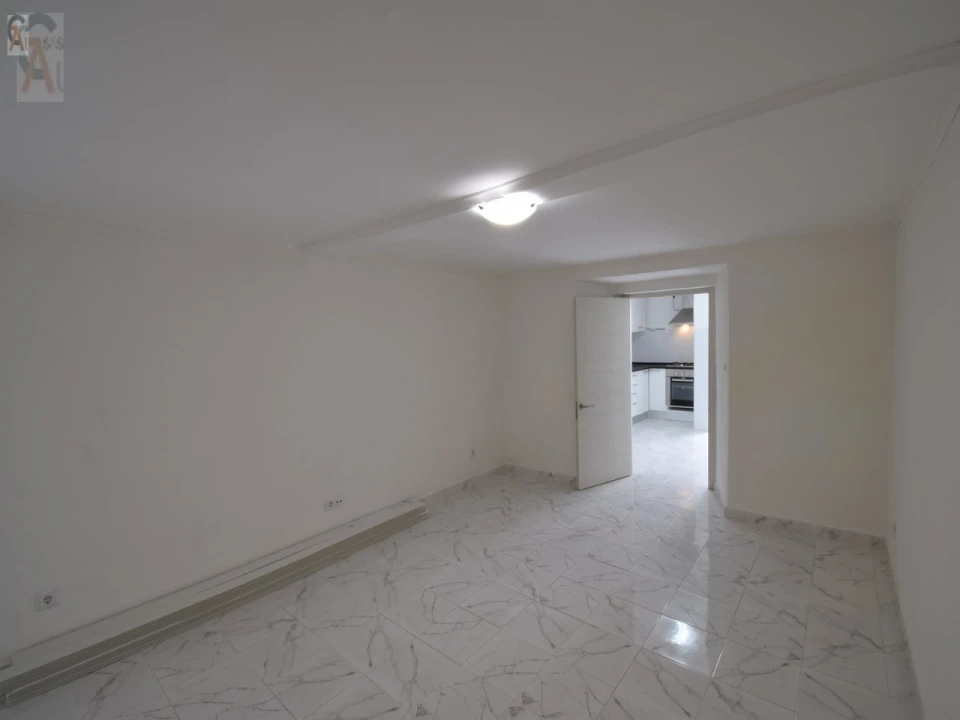 Moradia T2 para Venda em Santa Eulalia Foto 3