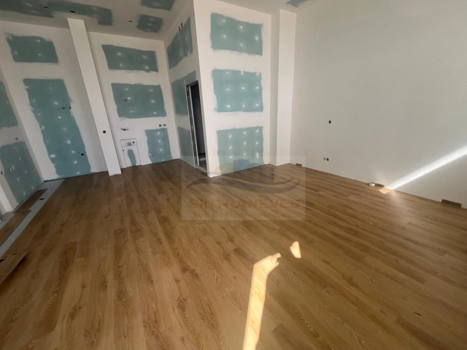 Apartamento T1 para Venda em Vialonga Foto 1