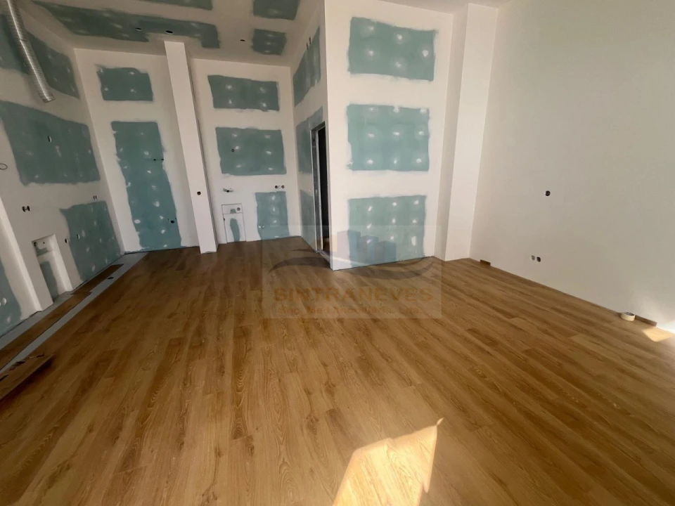 Apartamento T1 para Venda em Vialonga Foto 4