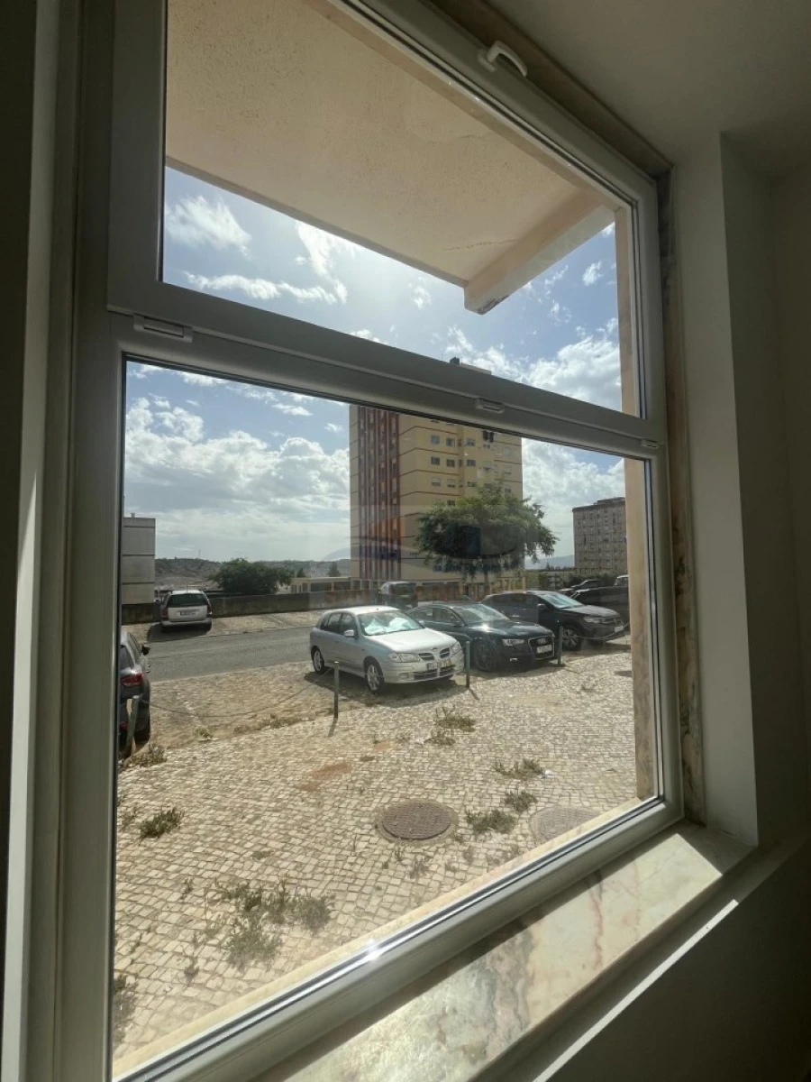 Apartamento T1 para Venda em Vialonga Foto 5