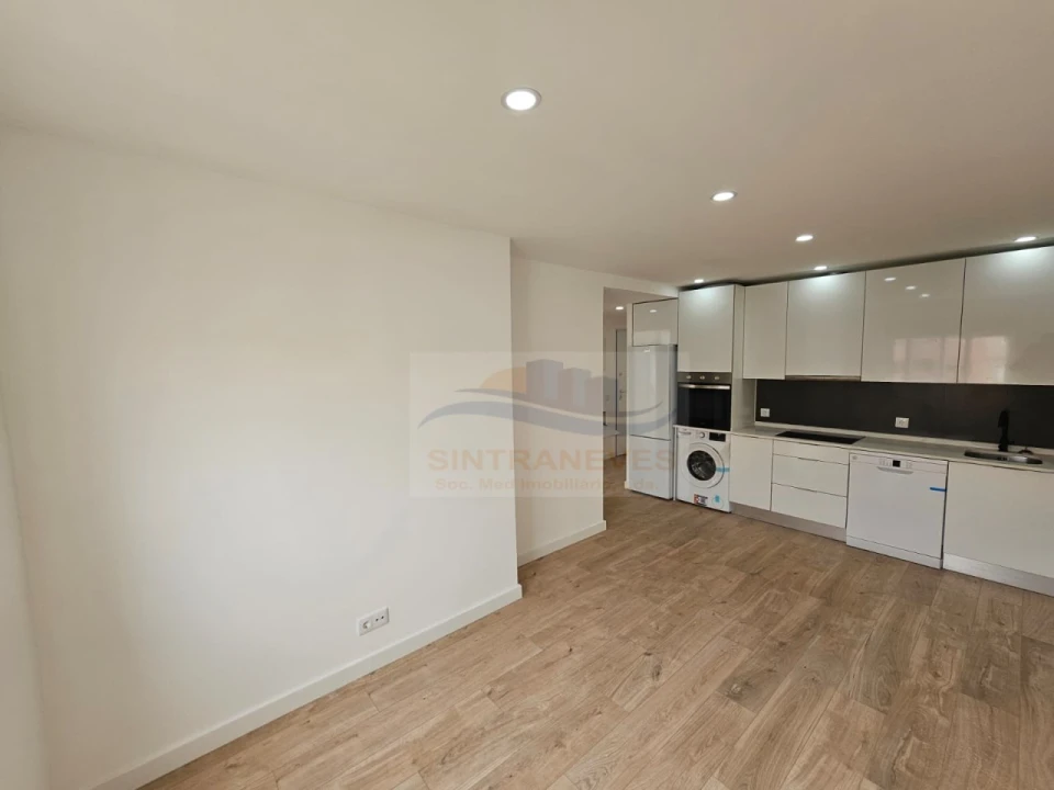 Apartamento T3 para Venda em Venteira Foto 1