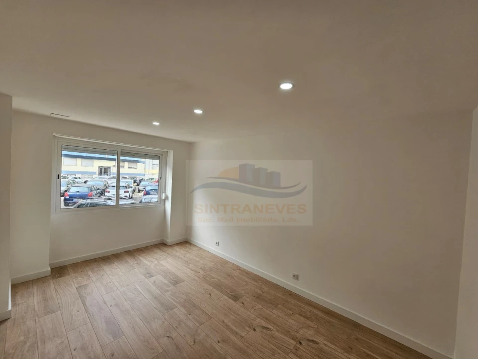 Apartamento T3 para Venda em Venteira Foto 4