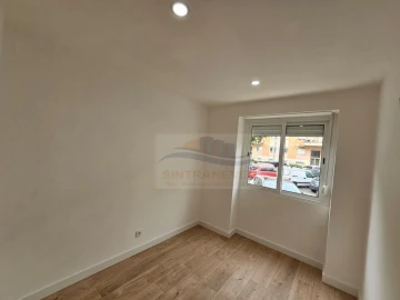 Apartamento T3 para Venda em Venteira