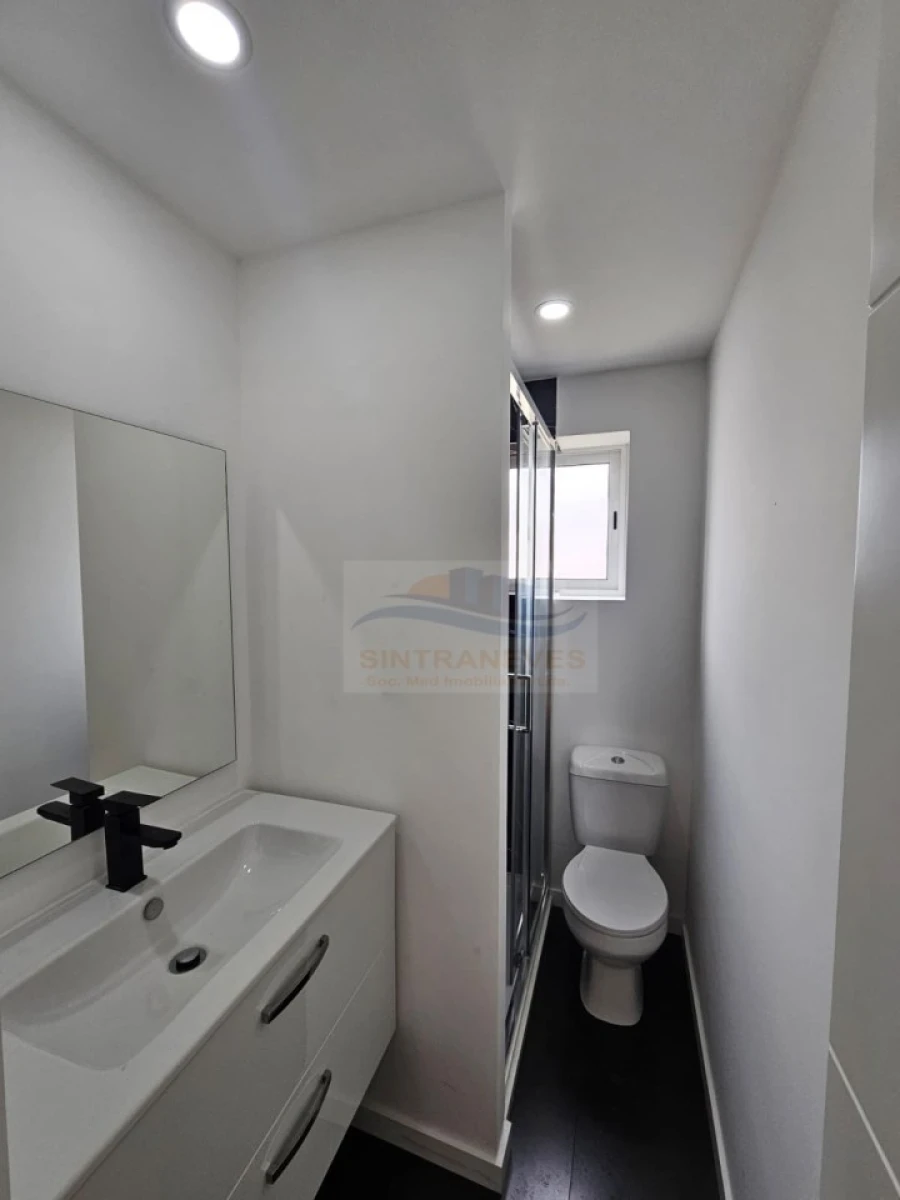 Apartamento T3 para Venda em Venteira Foto 12